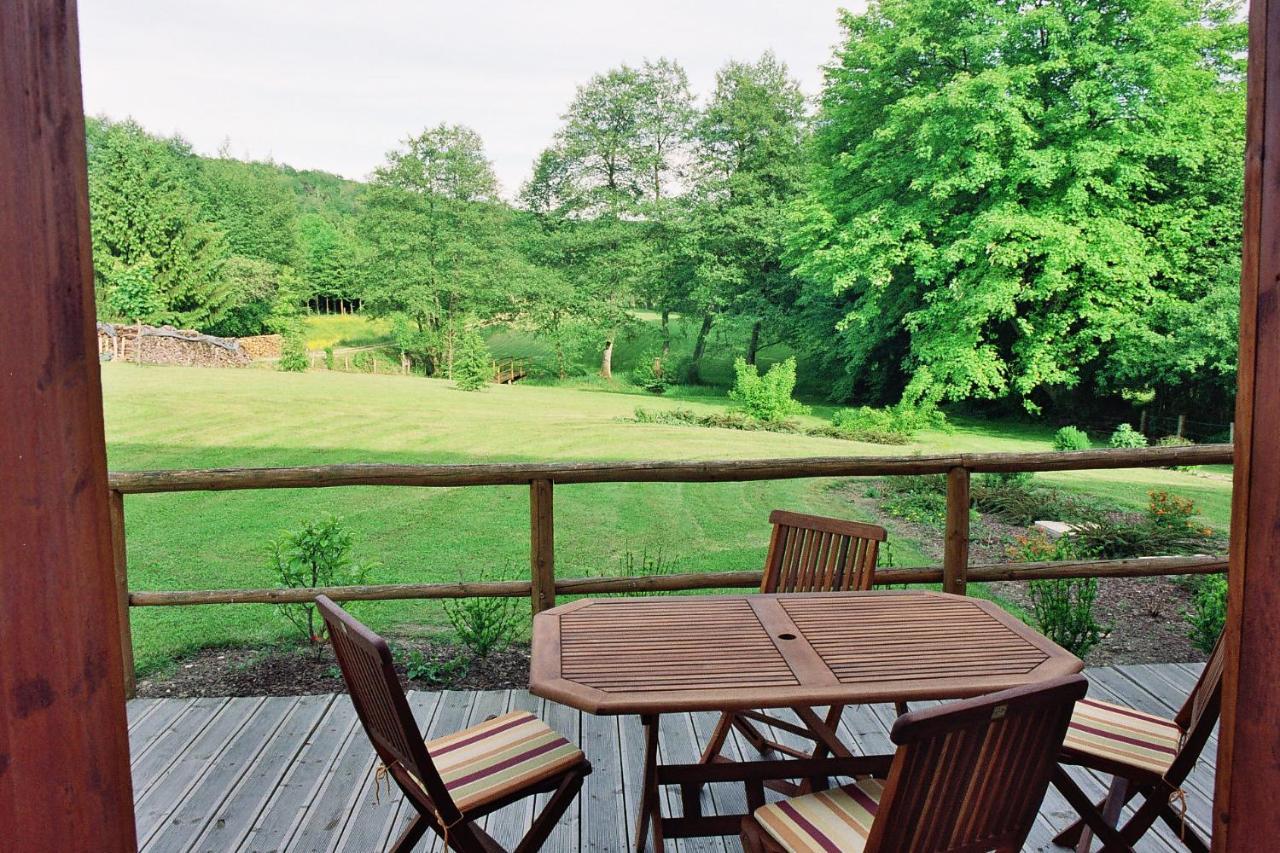 Bed and Breakfast Le Four Au Bois Futeau Exterior foto